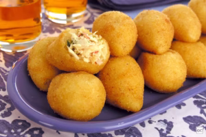 Massa de Coxinha feita de batata.